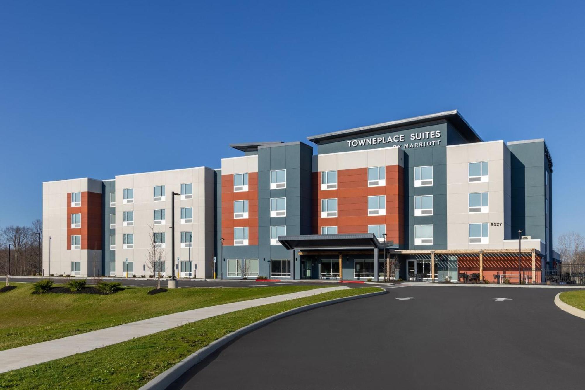 Towneplace Suites By Marriott Geneva At Spire Academy Exterior foto